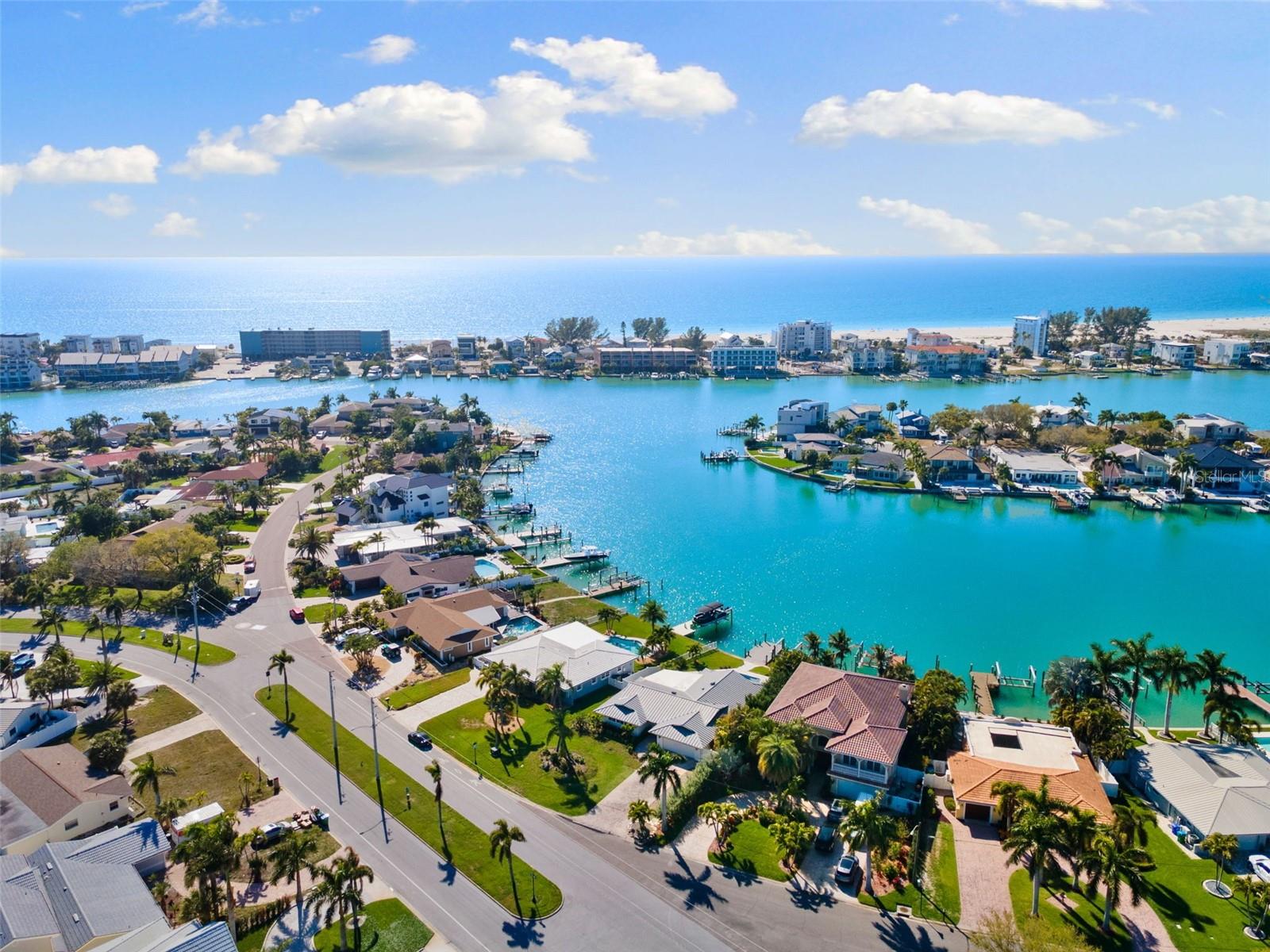 Image 54 of 82 For 10088 Paradise Boulevard