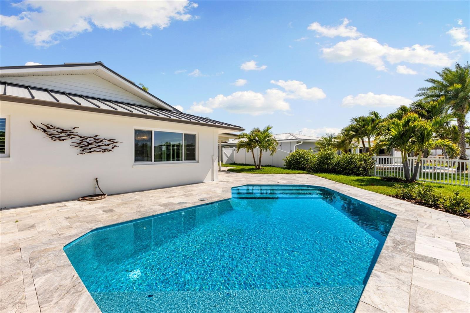 Image 62 of 82 For 10088 Paradise Boulevard