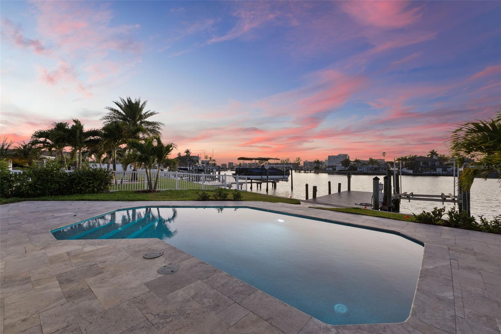 Image 75 of 82 For 10088 Paradise Boulevard