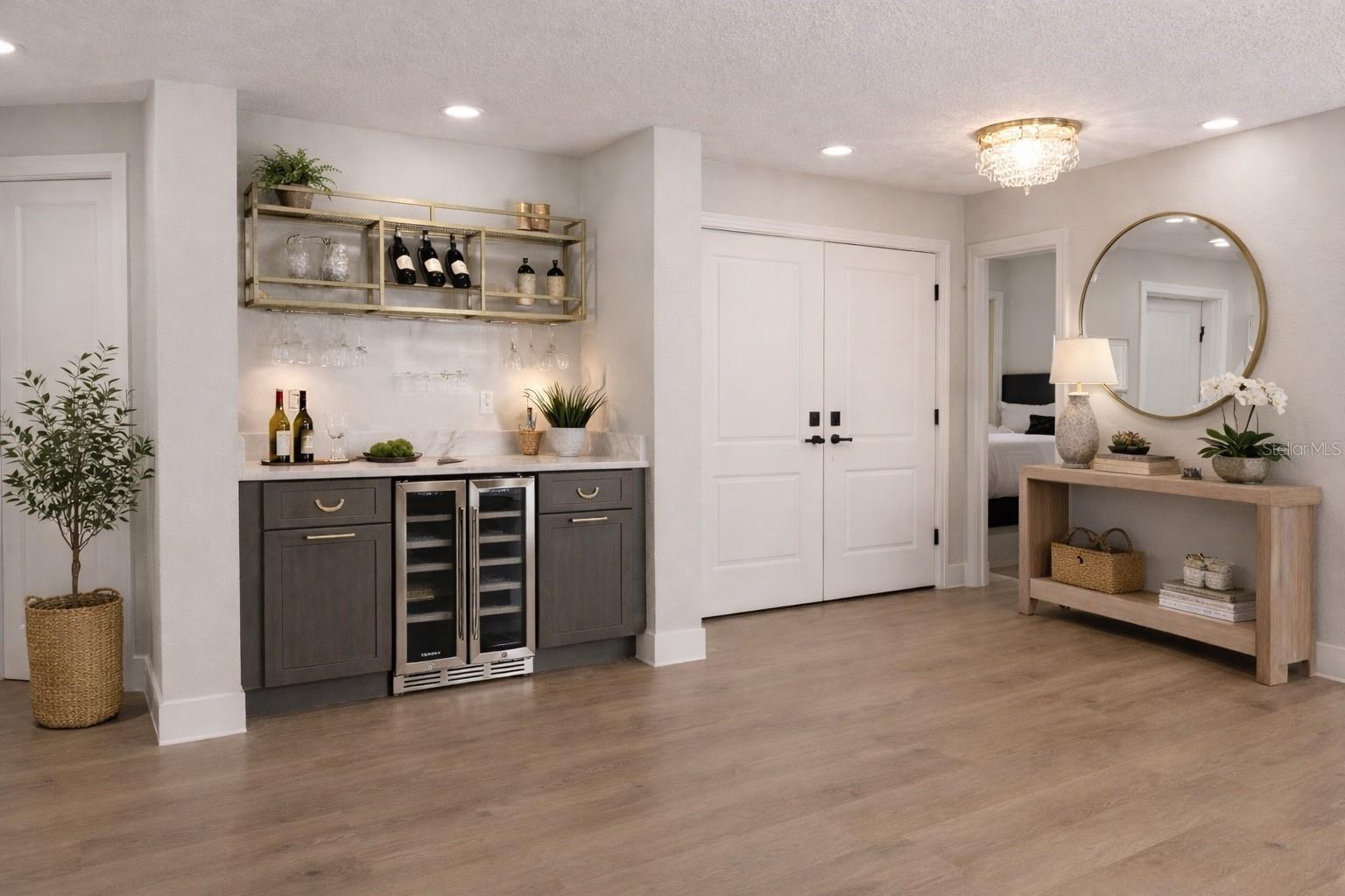 Image 8 of 82 For 10088 Paradise Boulevard