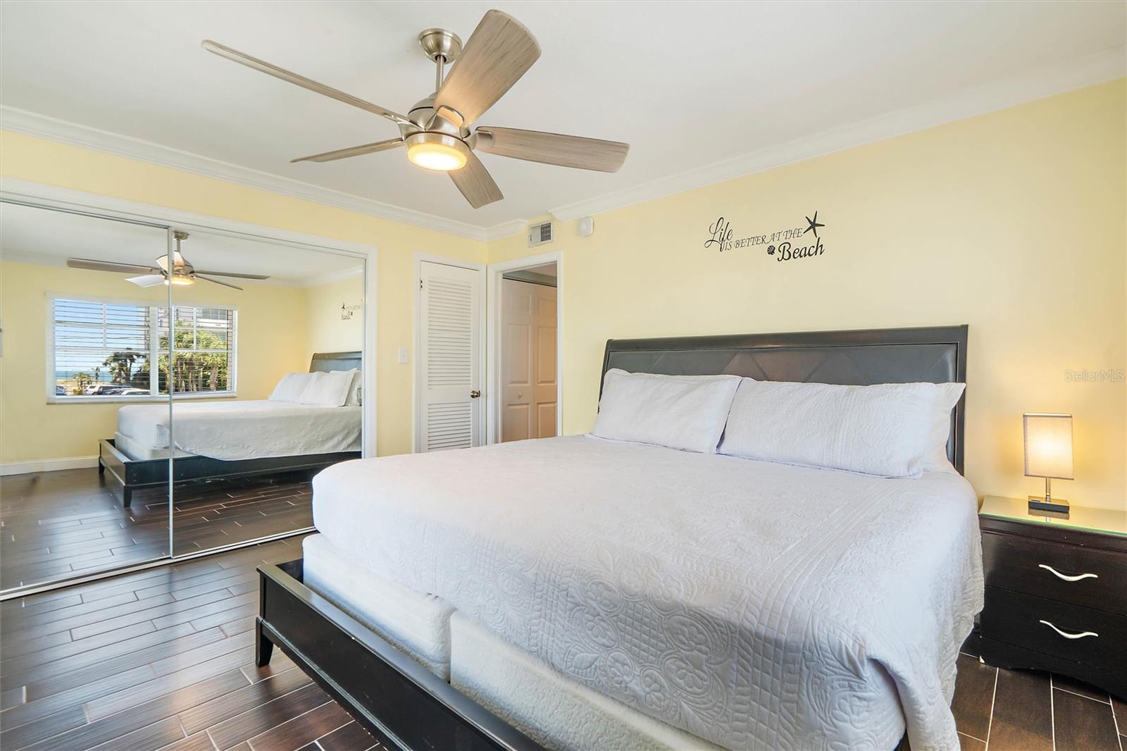 Image 12 of 25 For 4103 Gulf Boulevard 201