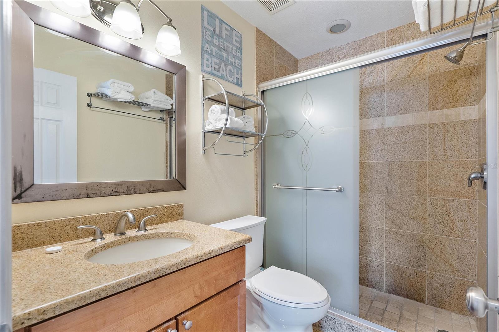 Image 16 of 25 For 4103 Gulf Boulevard 201