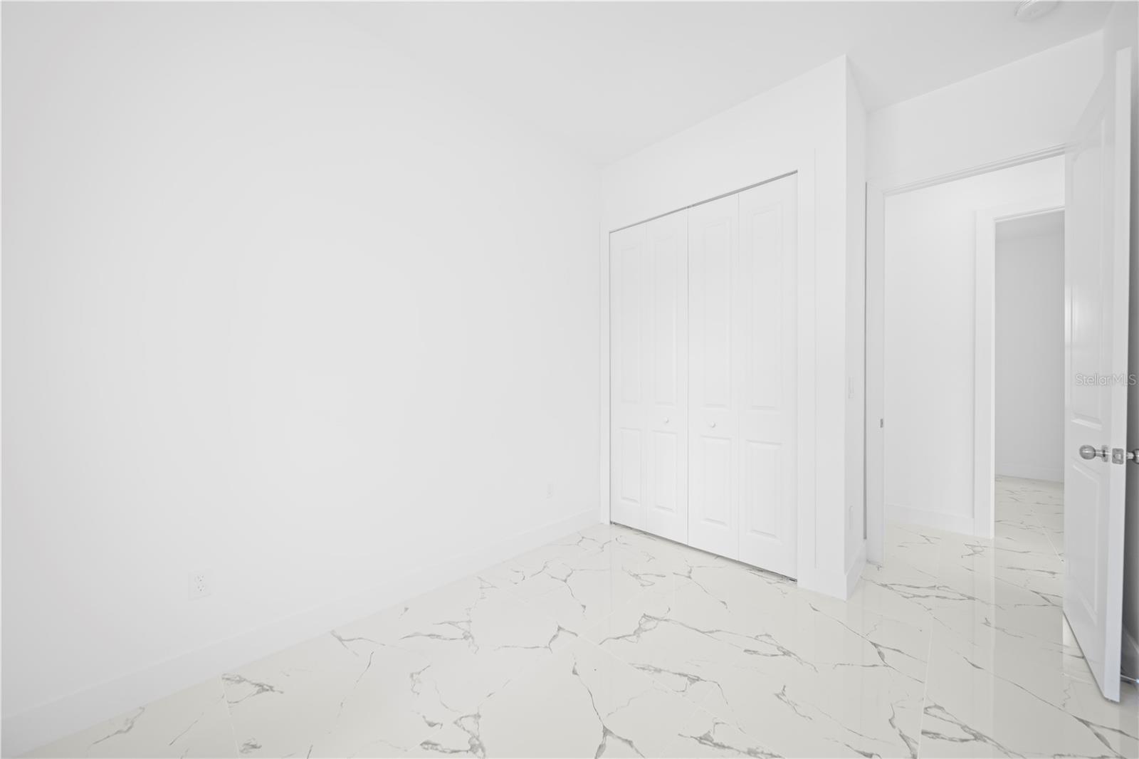 Image 5 of 21 For 326 Louis Avenue