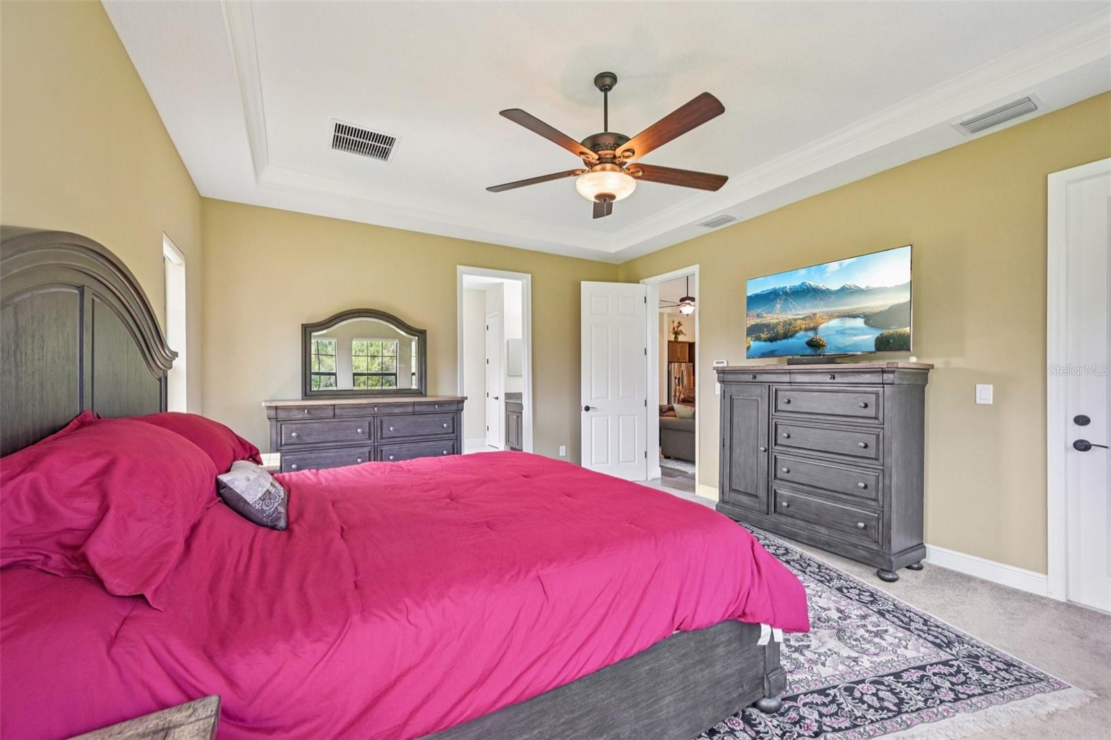 Image 14 of 43 For 14162 Swiss Bridge Drive