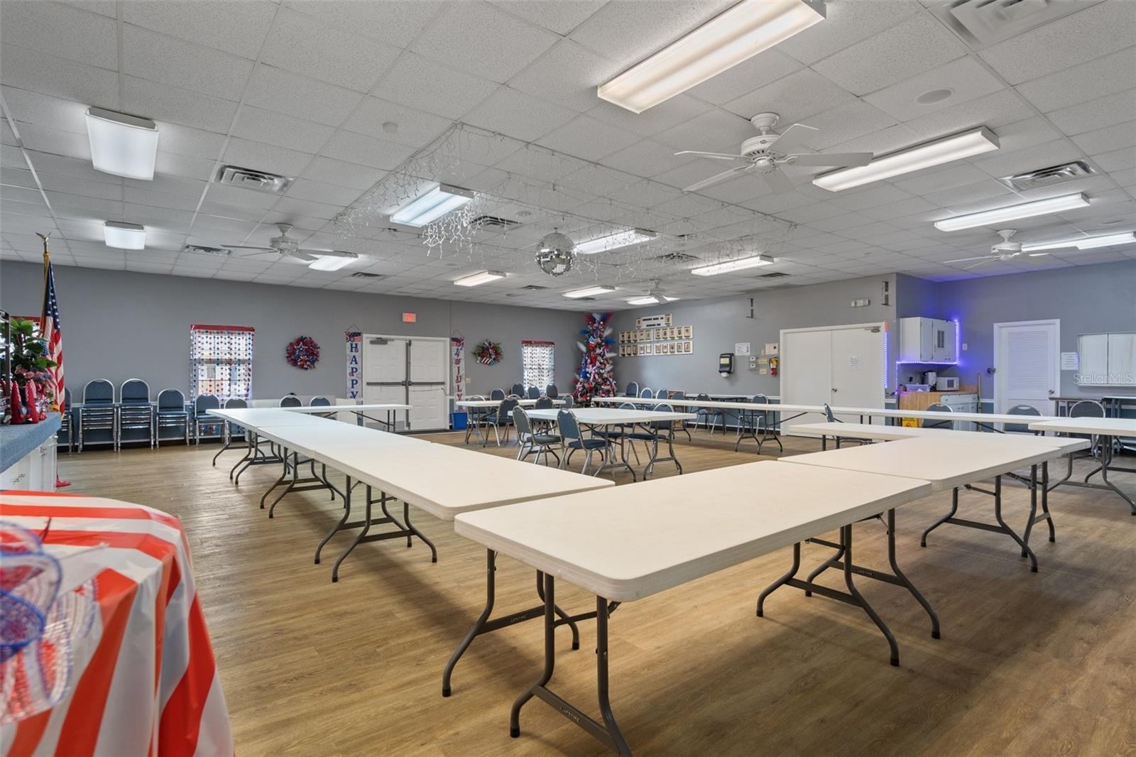 Image 35 of 54 For 5107 Park Lake Drive N