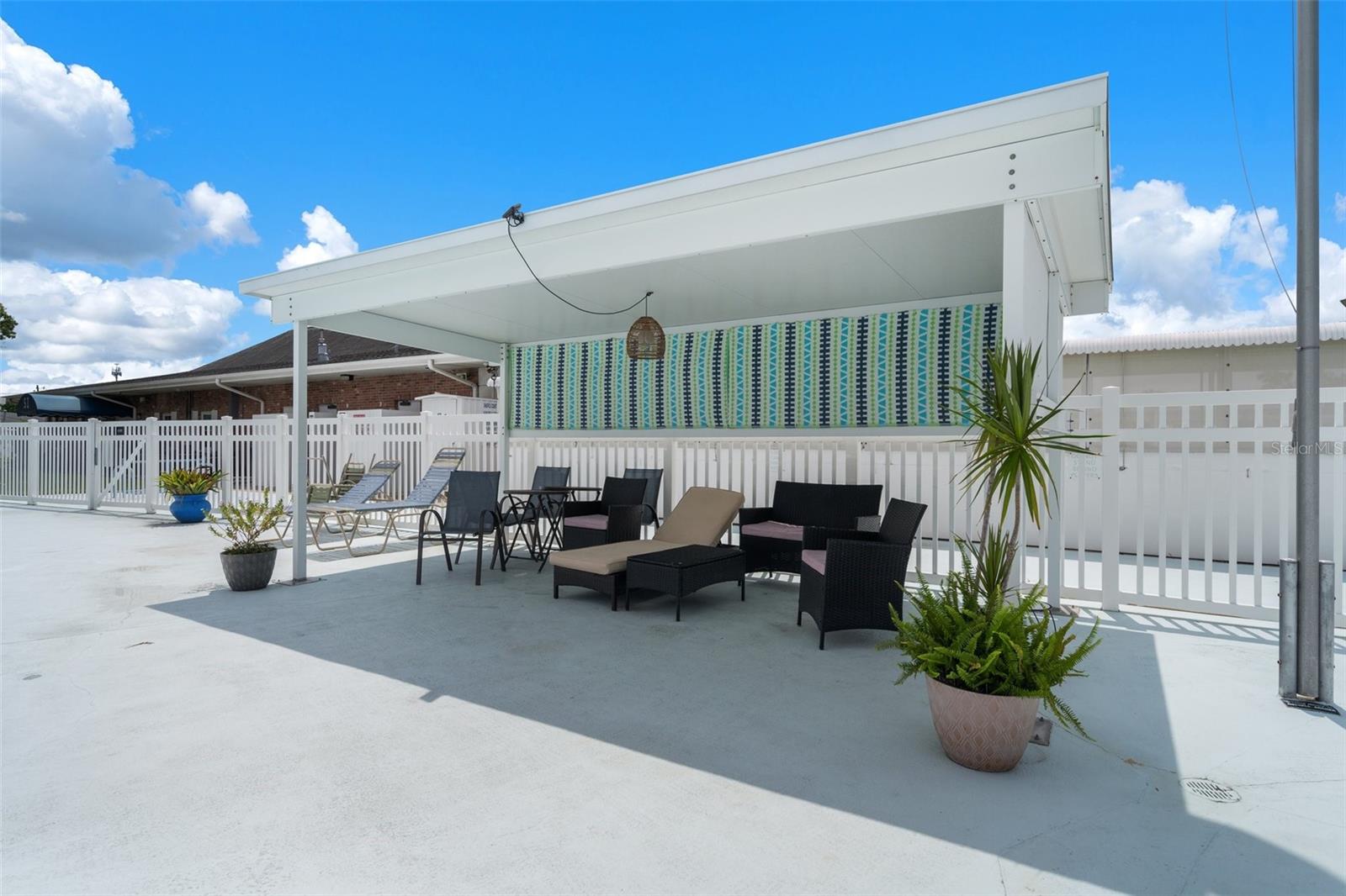 Image 46 of 54 For 5107 Park Lake Drive N