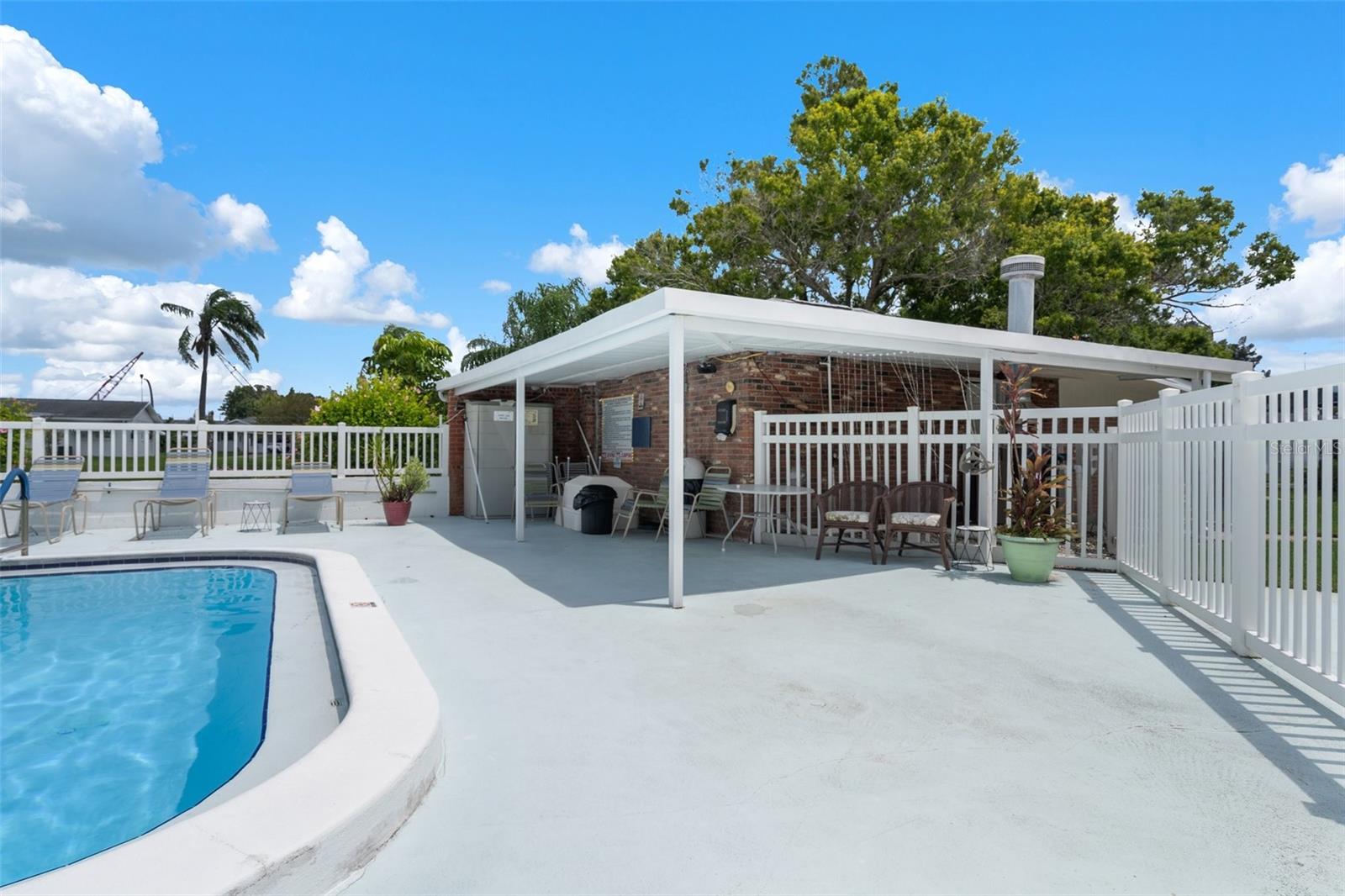 Image 47 of 54 For 5107 Park Lake Drive N