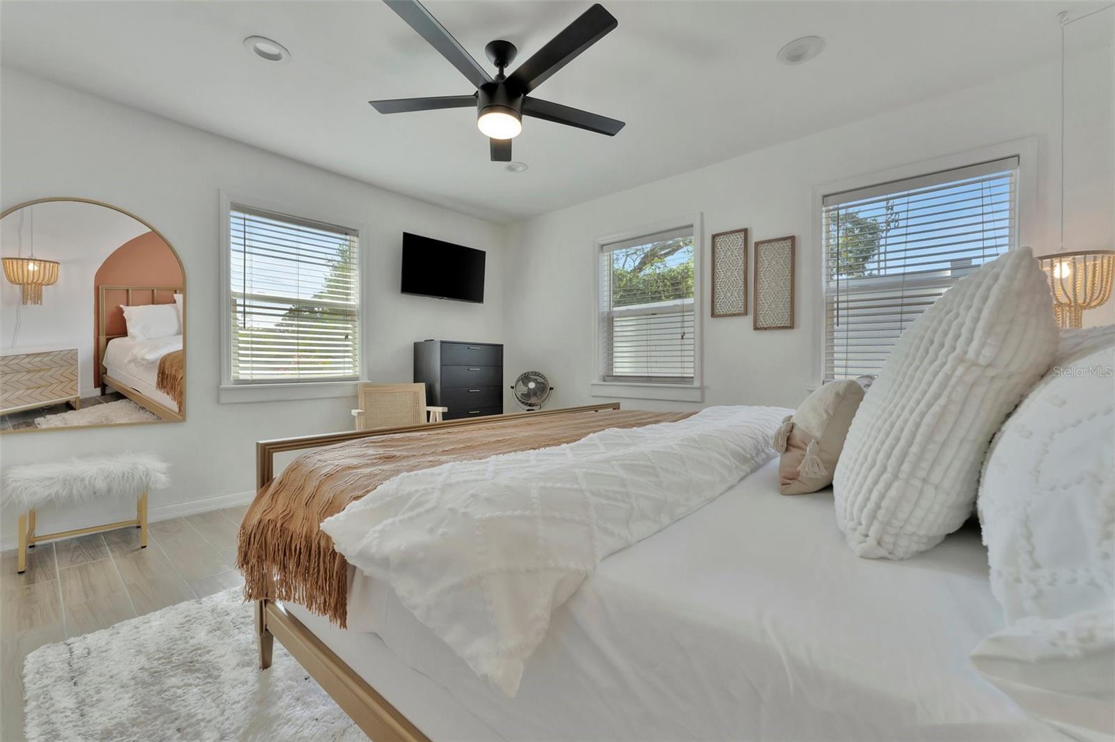 Image 18 of 40 For 700 14th Street Nw