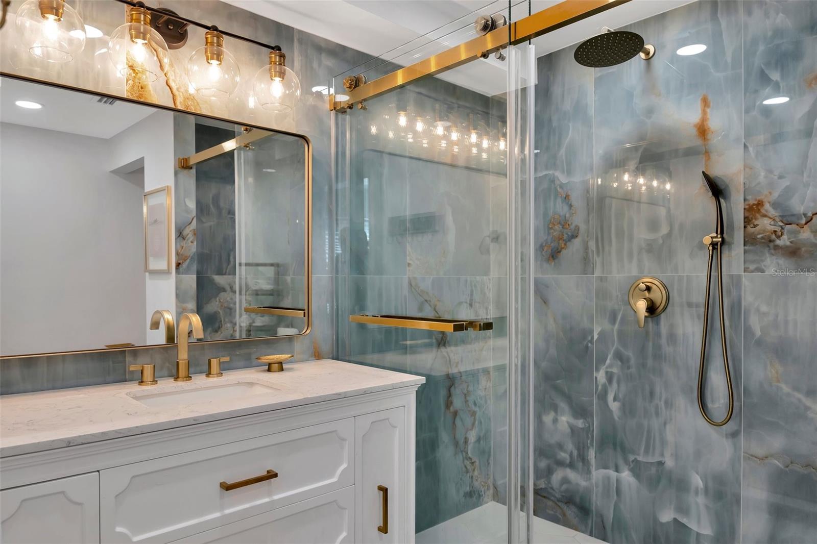 Image 21 of 40 For 700 14th Street Nw