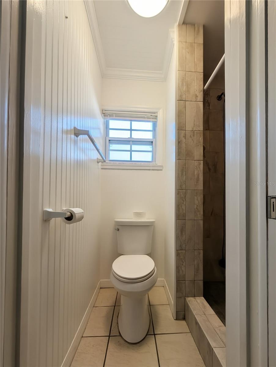 Image 12 of 32 For 5041 Myrtle Lane