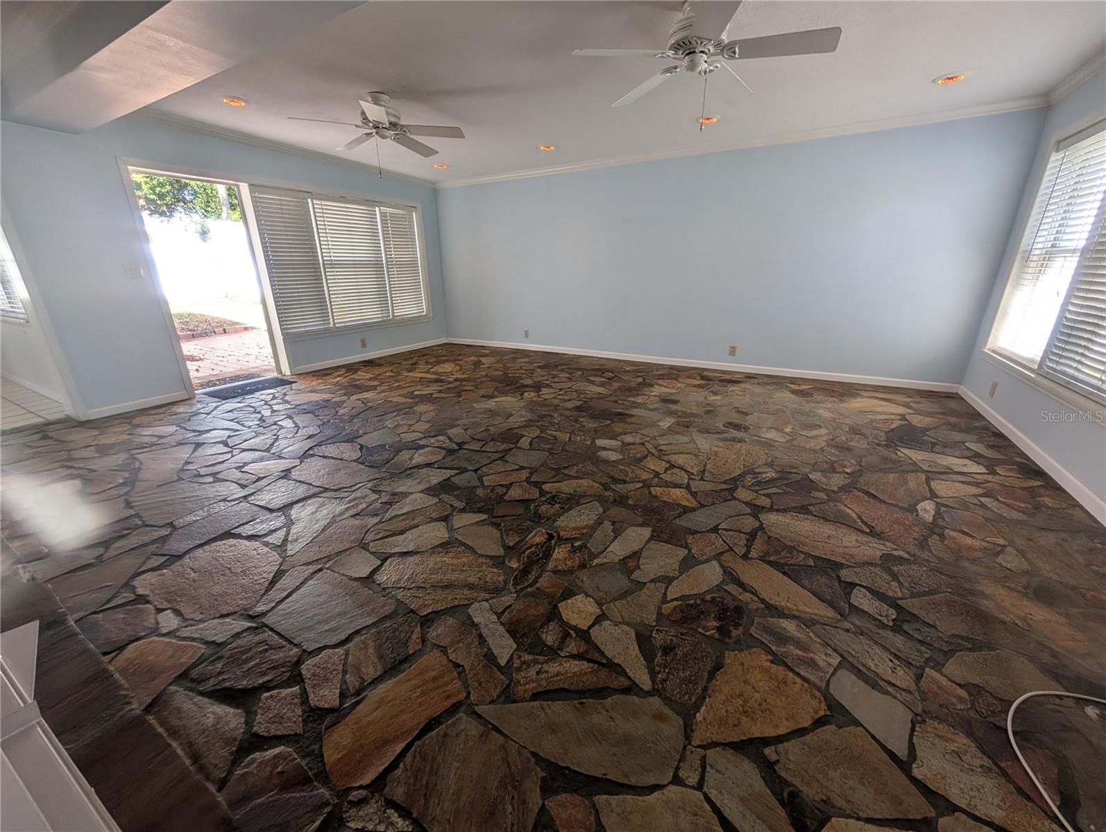 Image 14 of 32 For 5041 Myrtle Lane