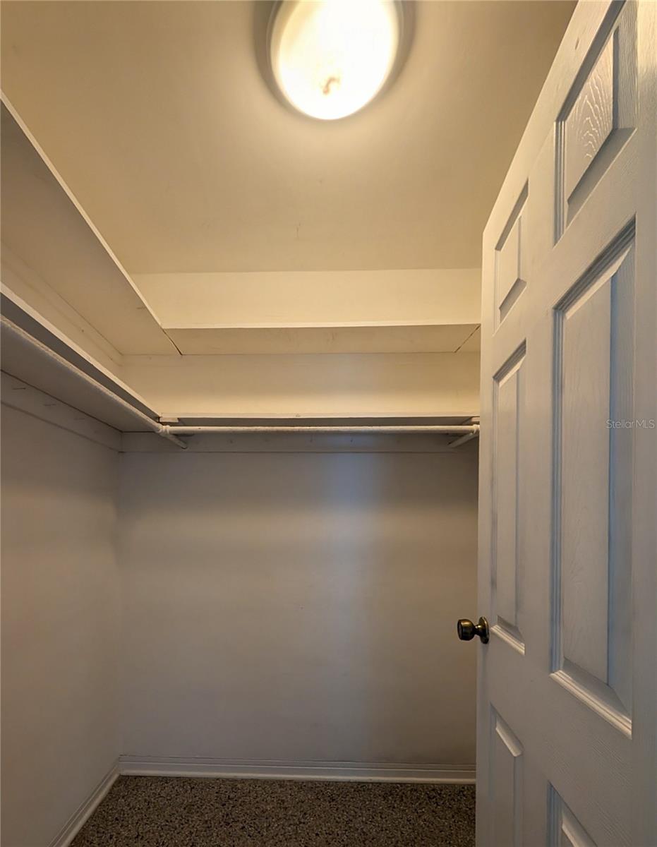 Image 17 of 32 For 5041 Myrtle Lane