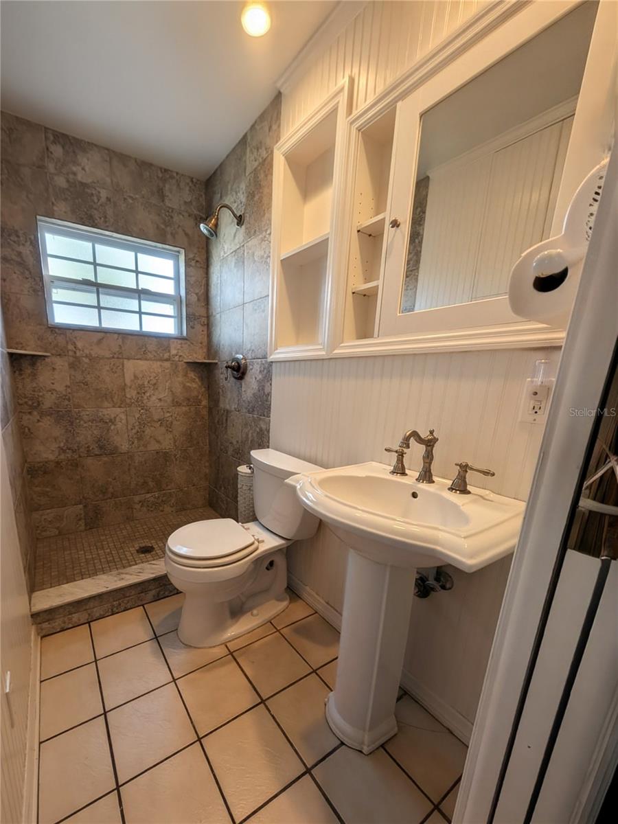 Image 18 of 32 For 5041 Myrtle Lane