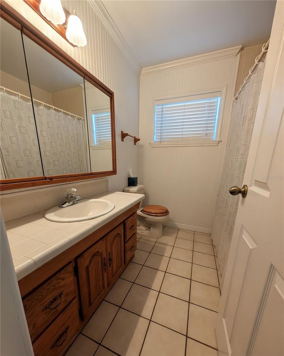 Image 22 of 32 For 5041 Myrtle Lane