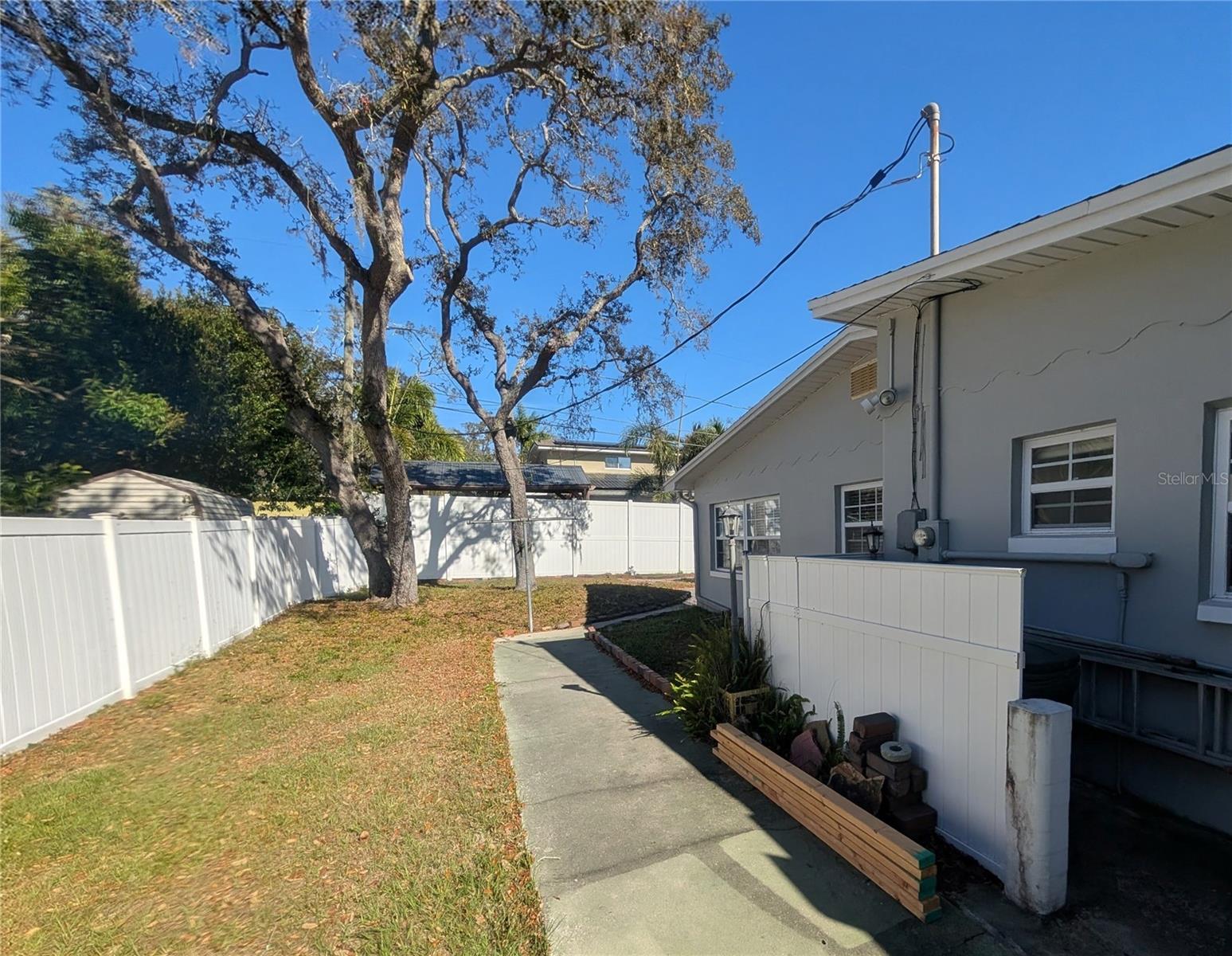 Image 28 of 32 For 5041 Myrtle Lane