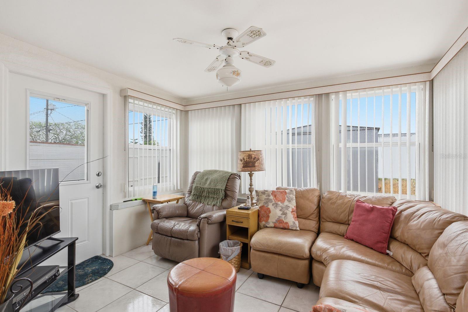 Image 10 of 25 For 5024 Odyssey Avenue