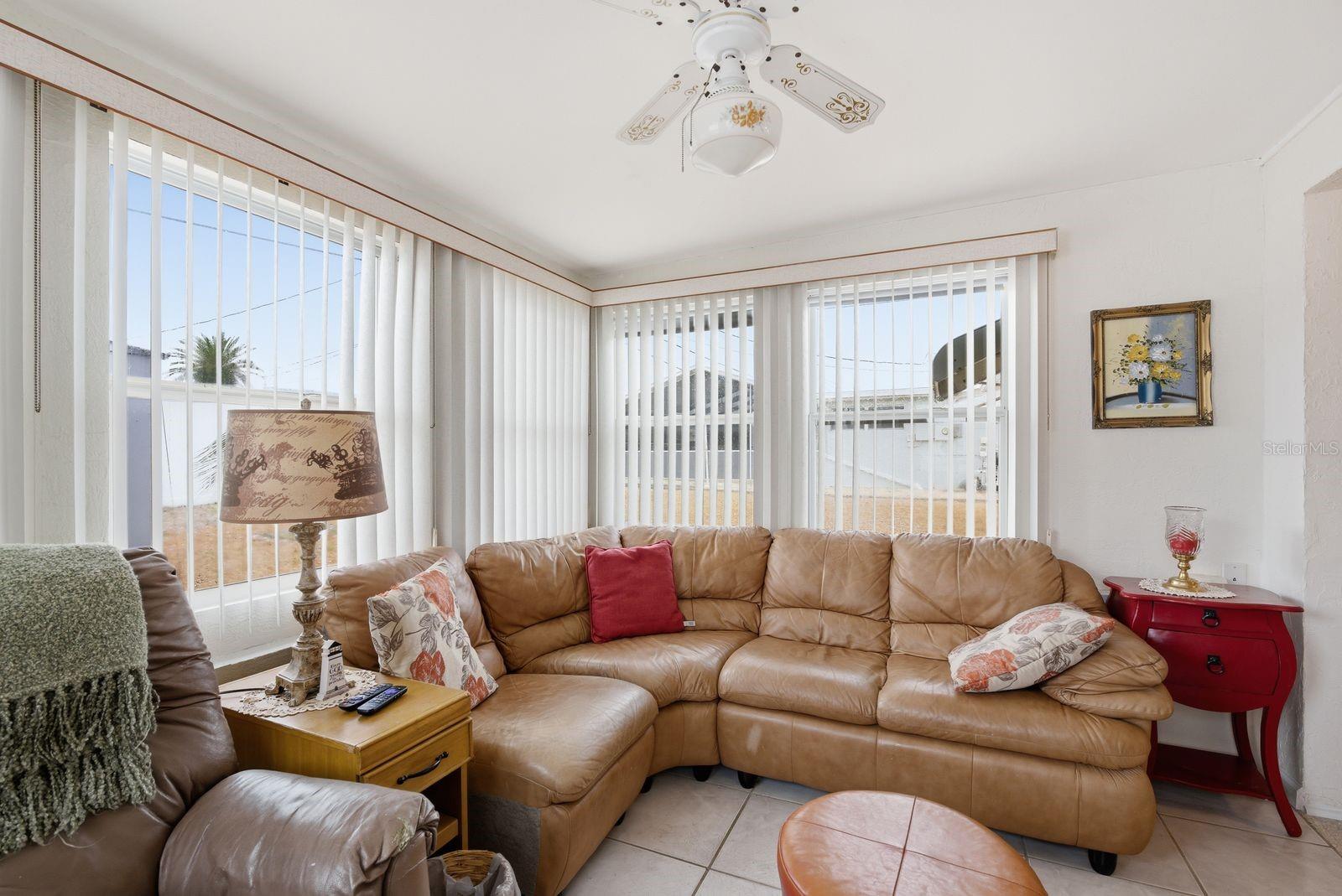 Image 11 of 25 For 5024 Odyssey Avenue