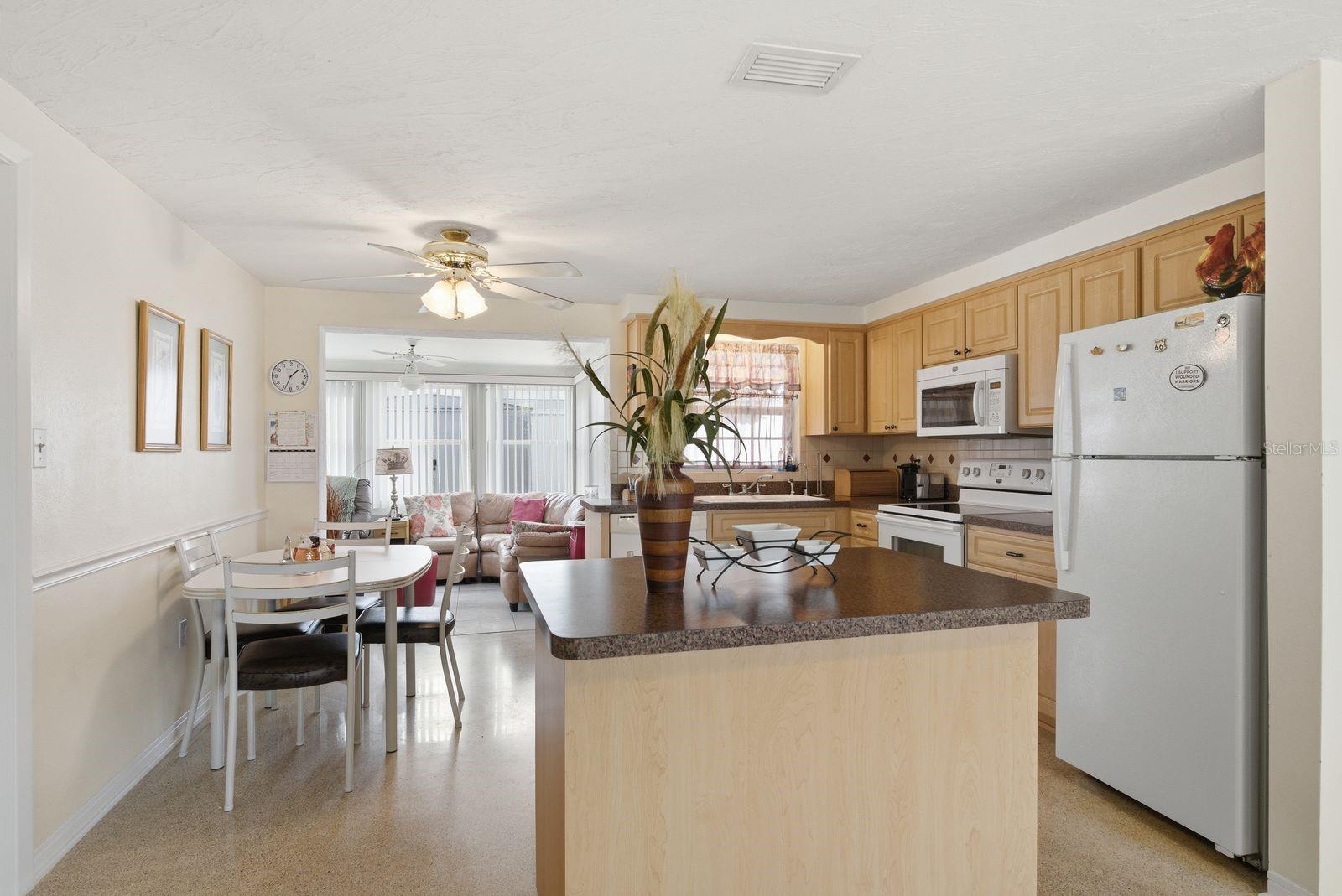 Image 6 of 25 For 5024 Odyssey Avenue