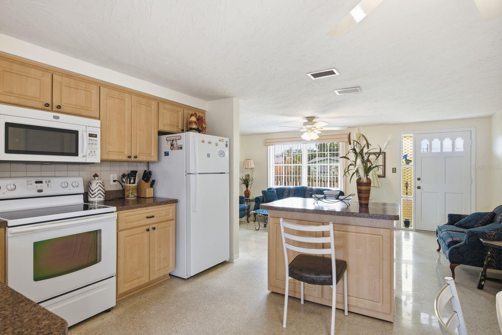 Image 8 of 25 For 5024 Odyssey Avenue