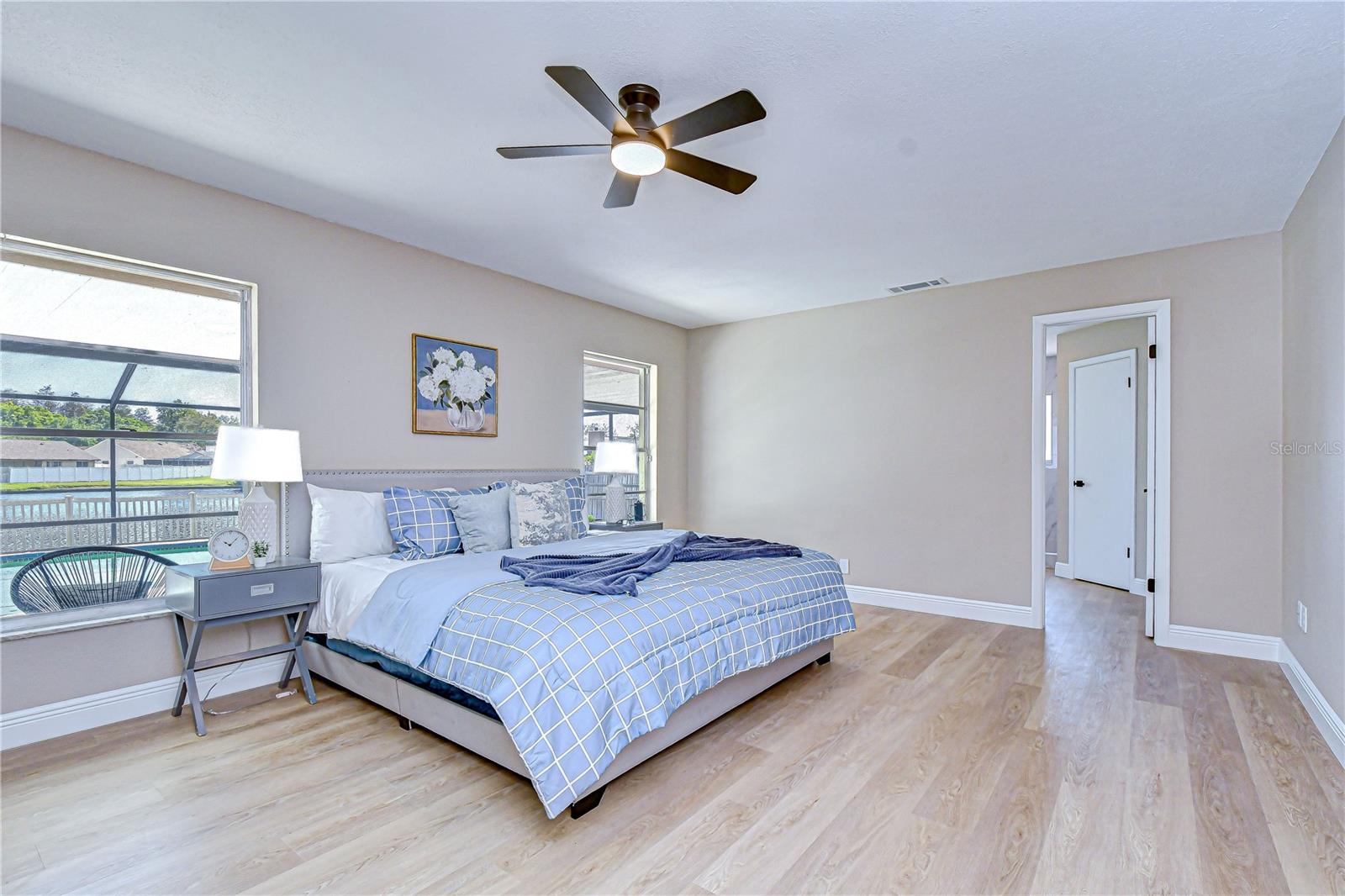 Image 22 of 35 For 15143 Springview Street