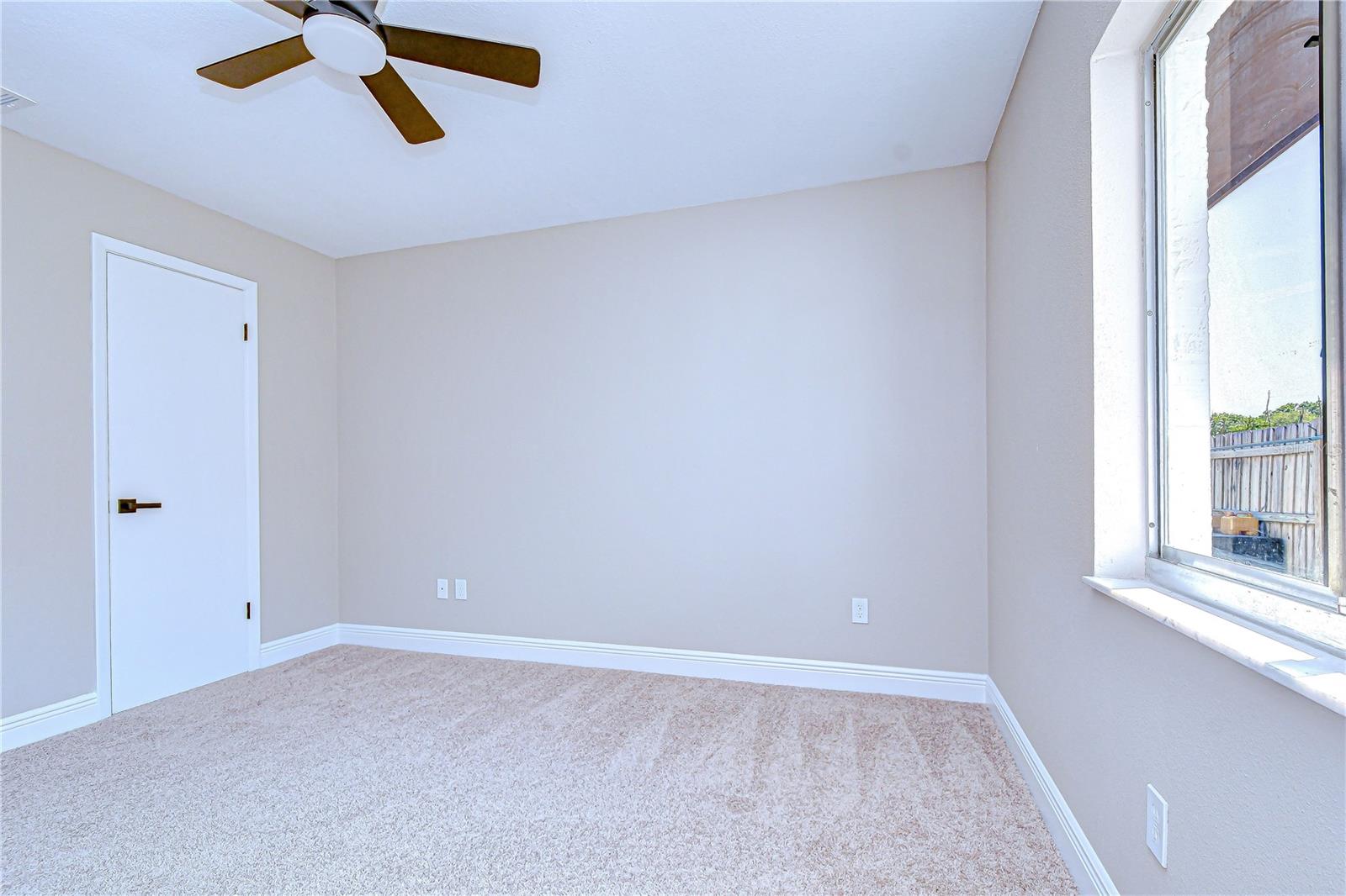 Image 27 of 35 For 15143 Springview Street