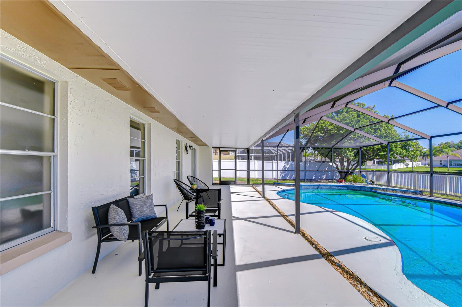 Image 30 of 35 For 15143 Springview Street