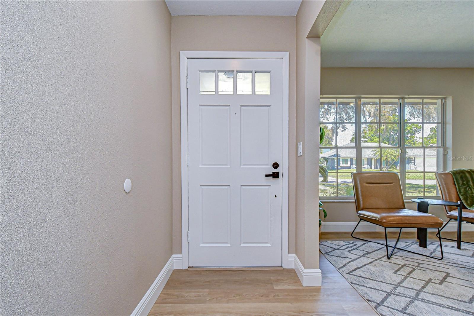 Image 8 of 35 For 15143 Springview Street