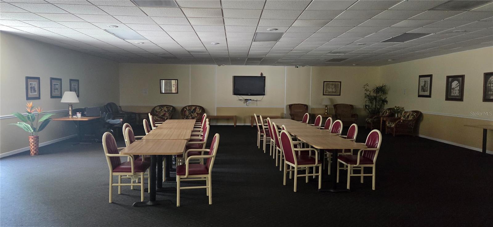 Image 17 of 21 For 2101 Fox Chase Boulevard 203