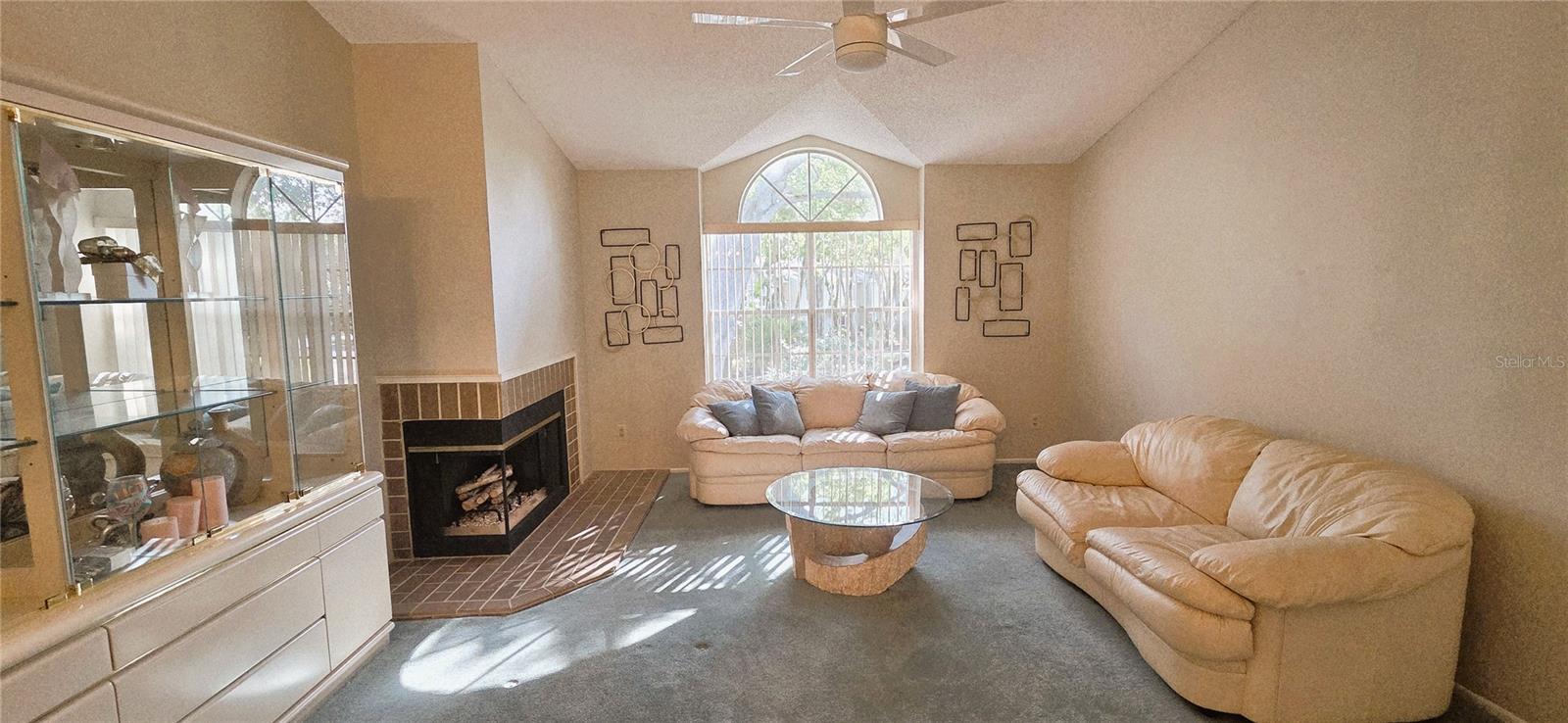 Image 3 of 21 For 2101 Fox Chase Boulevard 203