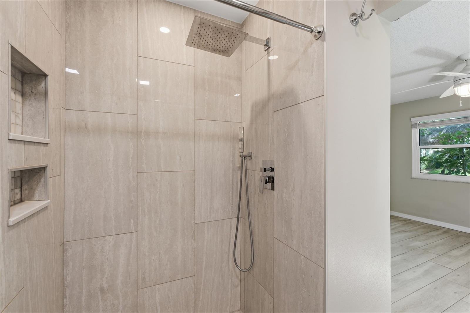 Image 15 of 52 For 3001 58th Avenue S 1015