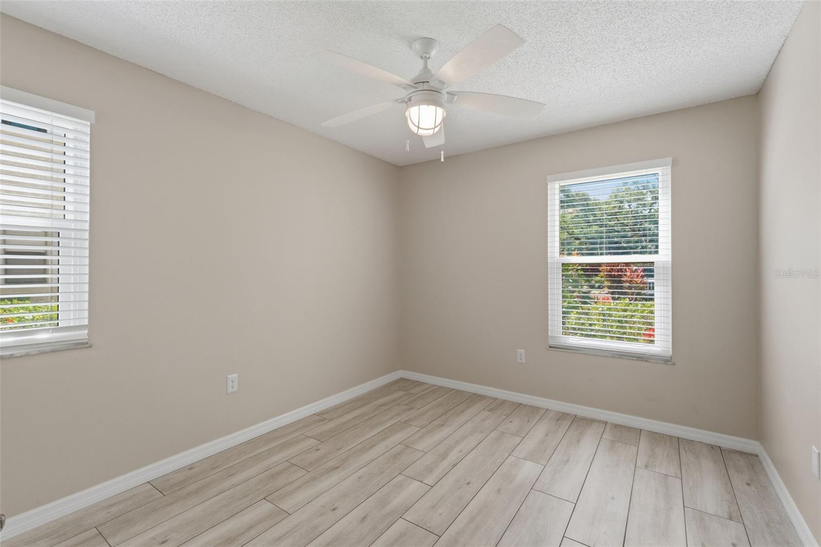 Image 19 of 52 For 3001 58th Avenue S 1015