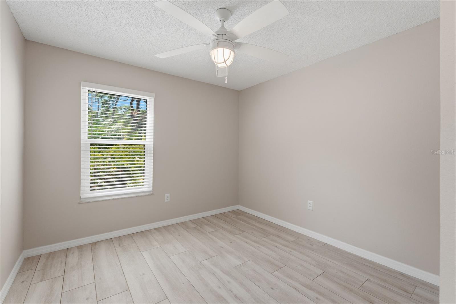 Image 21 of 52 For 3001 58th Avenue S 1015