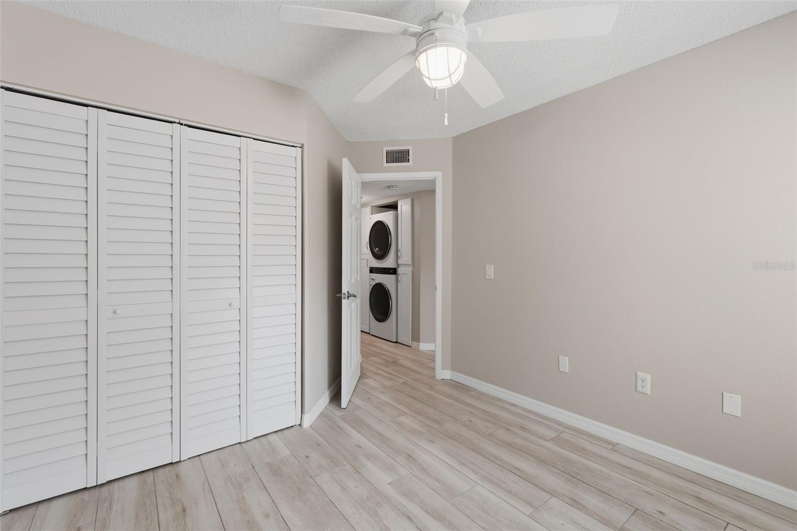 Image 22 of 52 For 3001 58th Avenue S 1015