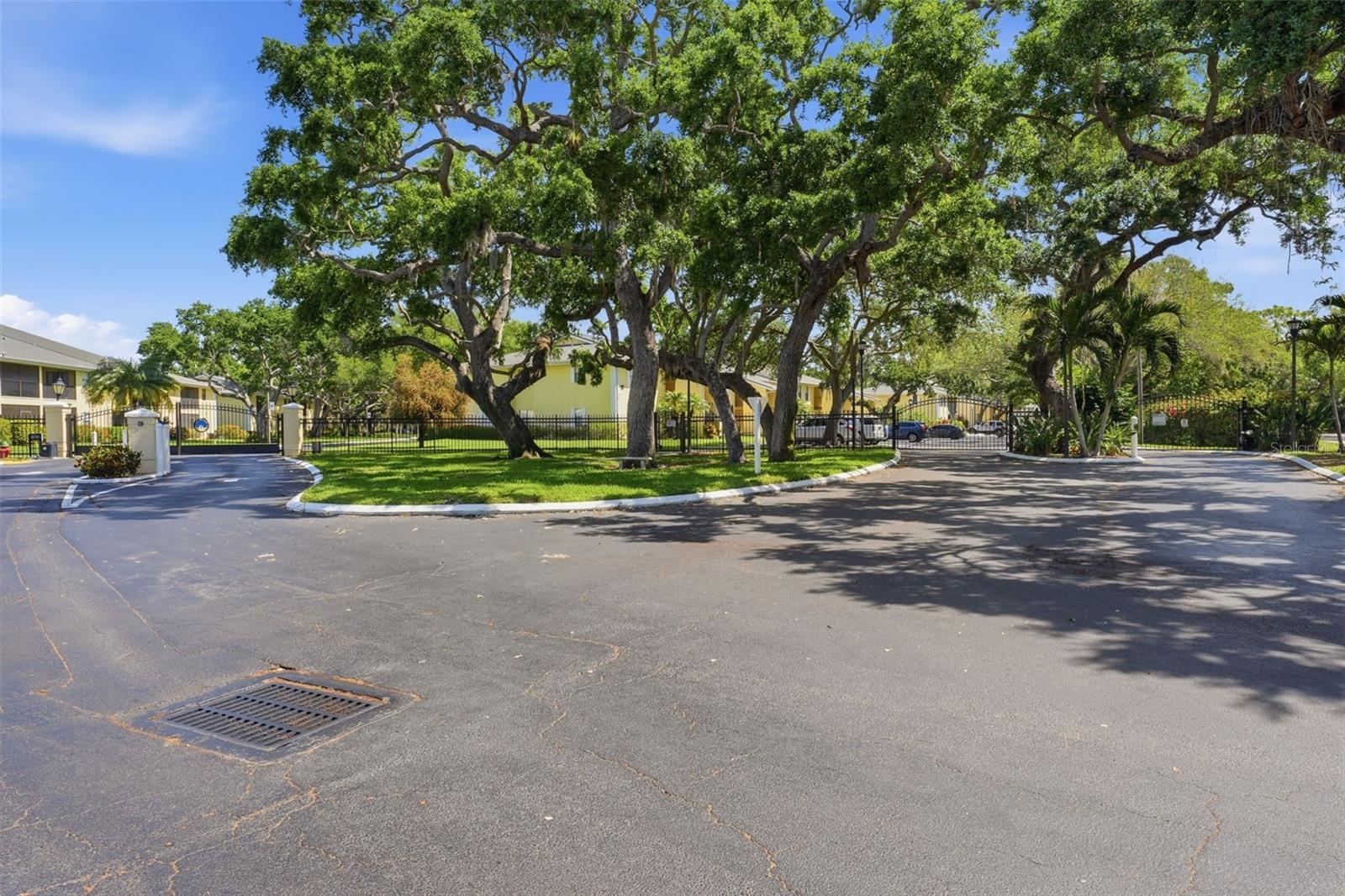 Image 32 of 52 For 3001 58th Avenue S 1015