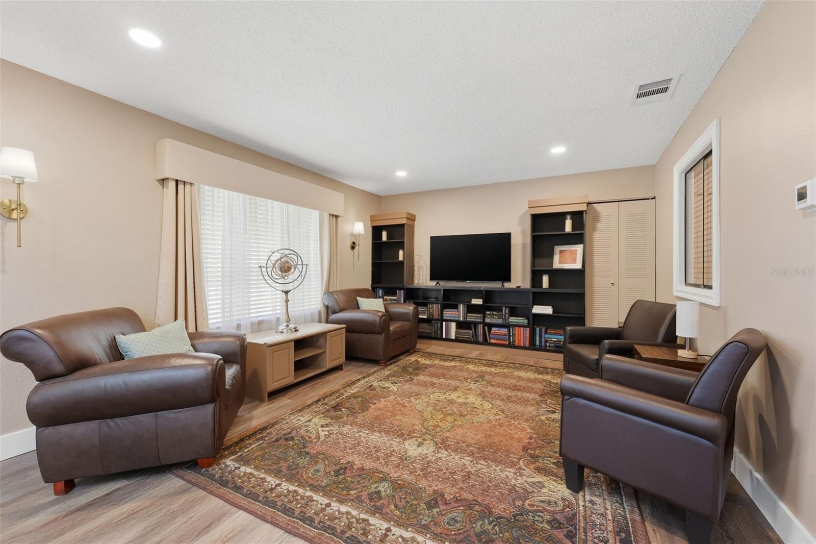 Image 38 of 52 For 3001 58th Avenue S 1015