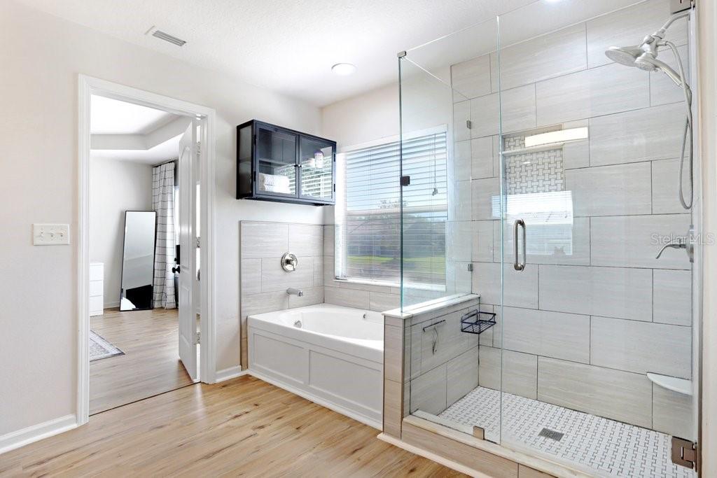 Image 27 of 49 For 4629 Pond Ridge Drive