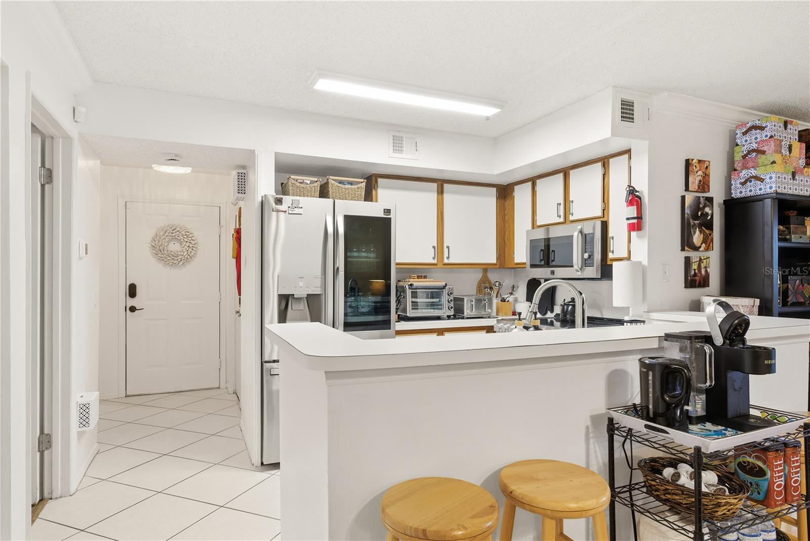 Image 14 of 38 For 2400 Feather Sound Drive 427