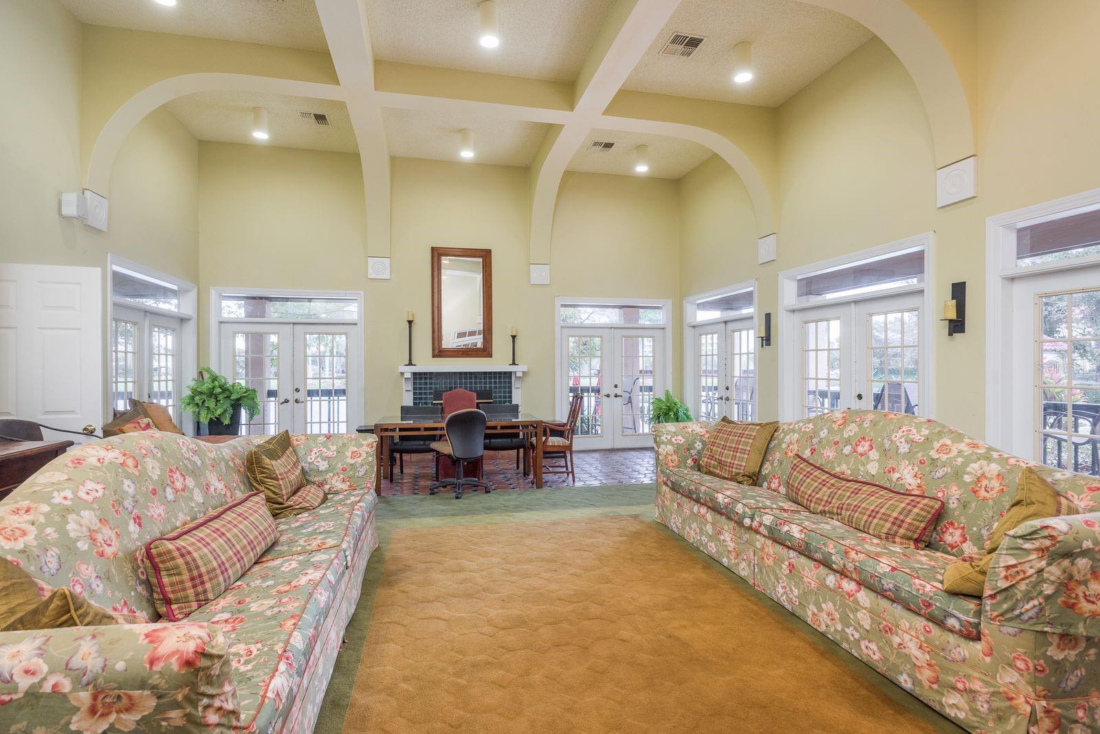 Image 31 of 38 For 2400 Feather Sound Drive 427