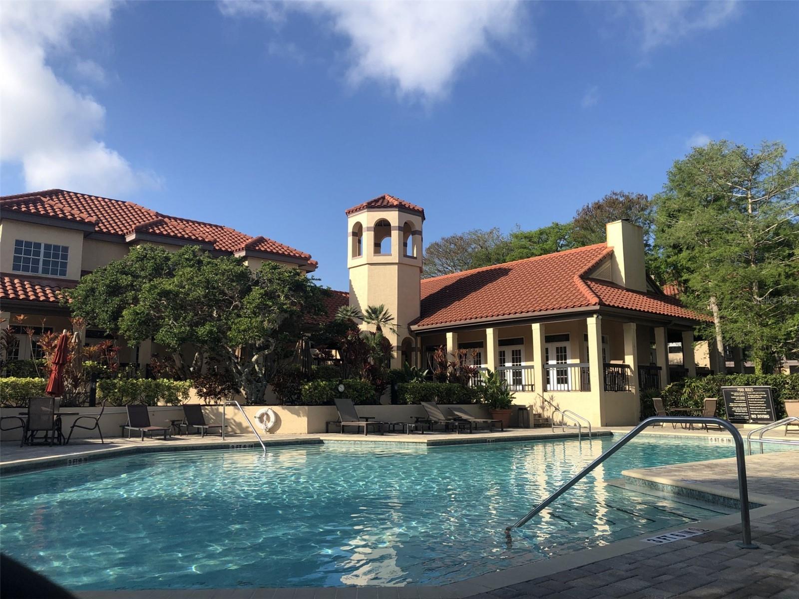 Image 33 of 38 For 2400 Feather Sound Drive 427