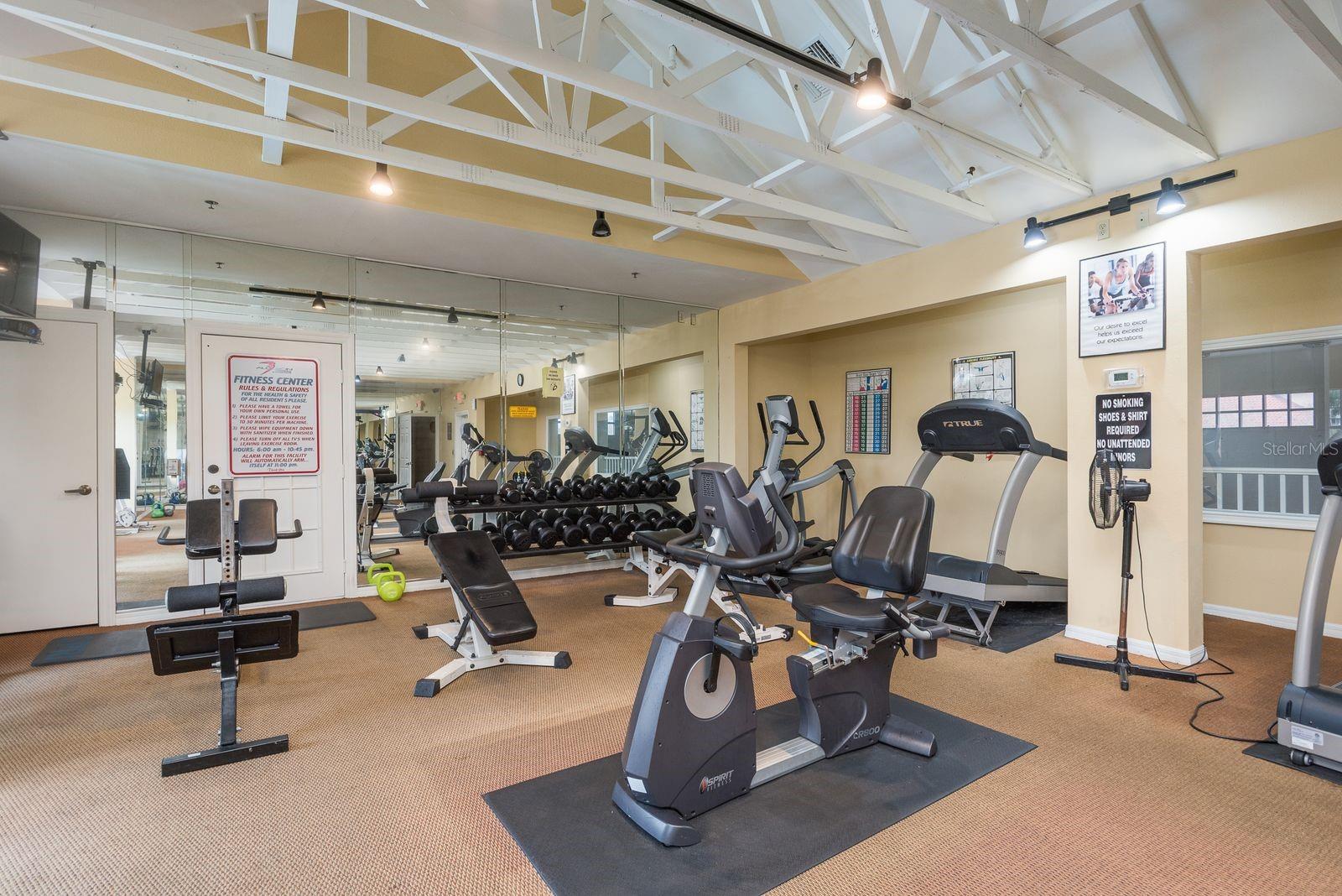 Image 36 of 38 For 2400 Feather Sound Drive 427