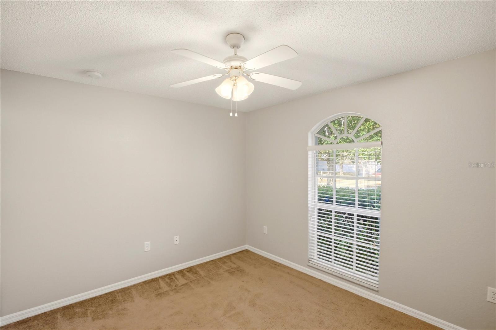 Listing photo id 29 for 24644 Laurel Ridge Drive