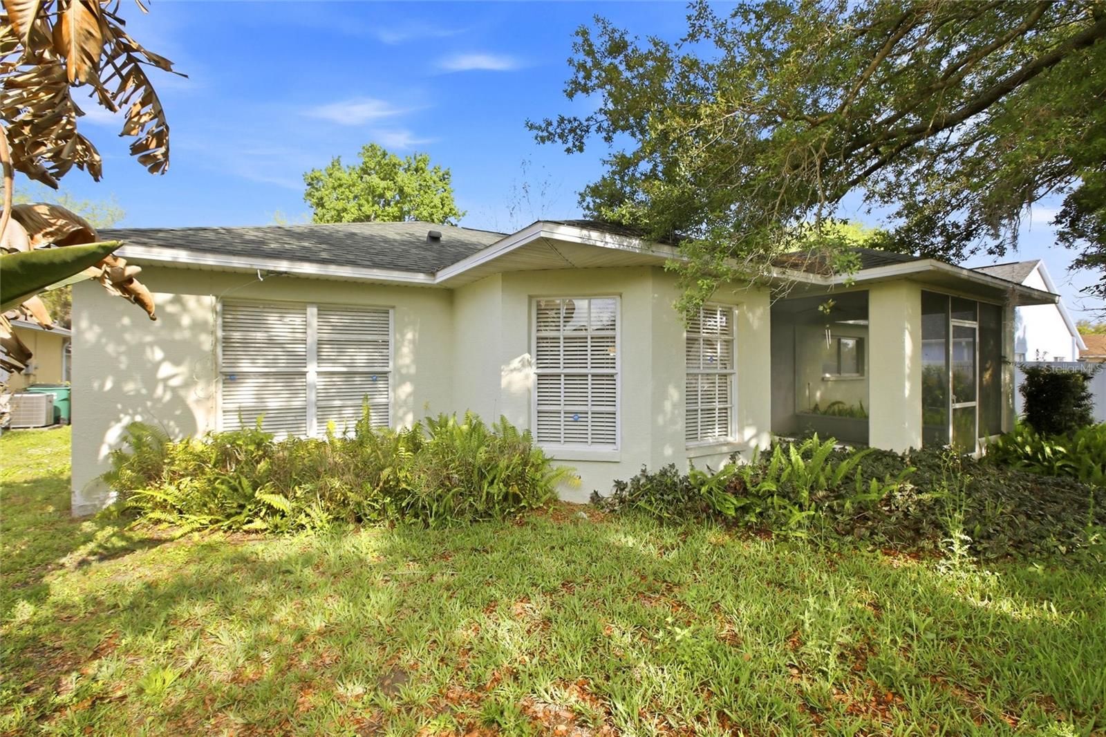 Listing photo id 32 for 24644 Laurel Ridge Drive