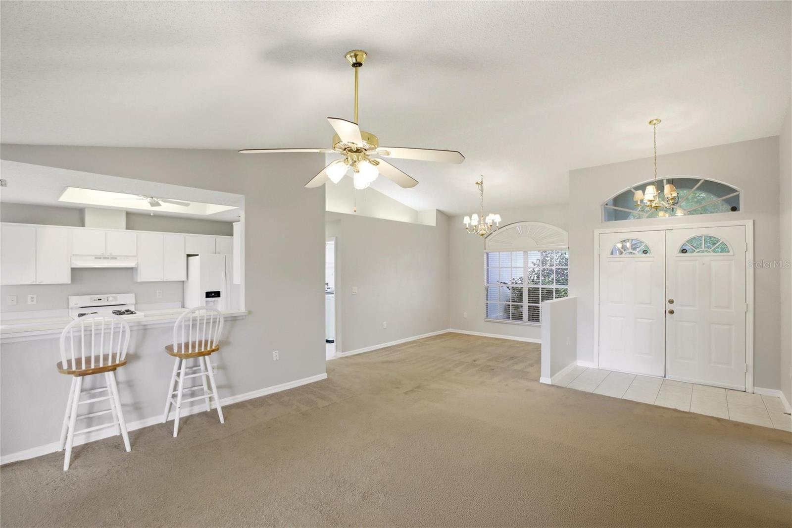 Listing photo id 6 for 24644 Laurel Ridge Drive