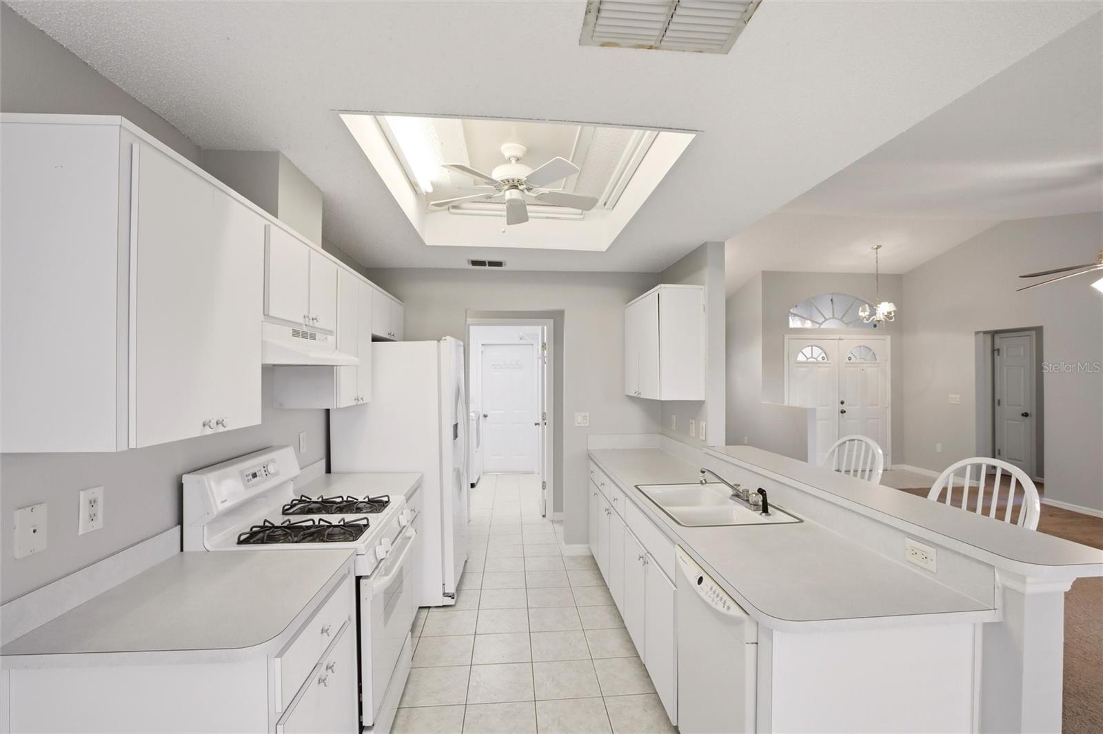 Listing photo id 7 for 24644 Laurel Ridge Drive