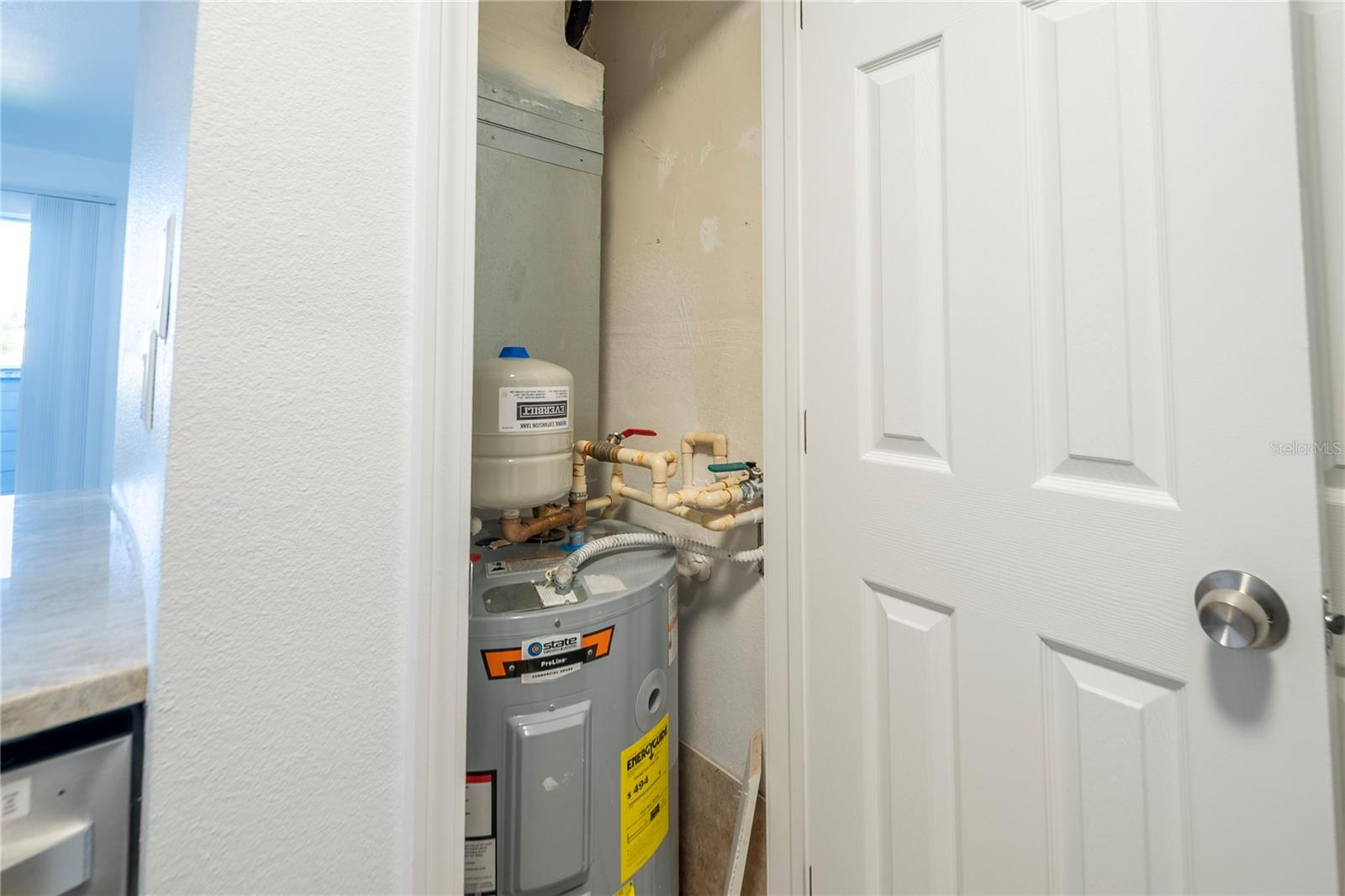 Image 30 of 44 For 1400 Gandy Boulevard N 412