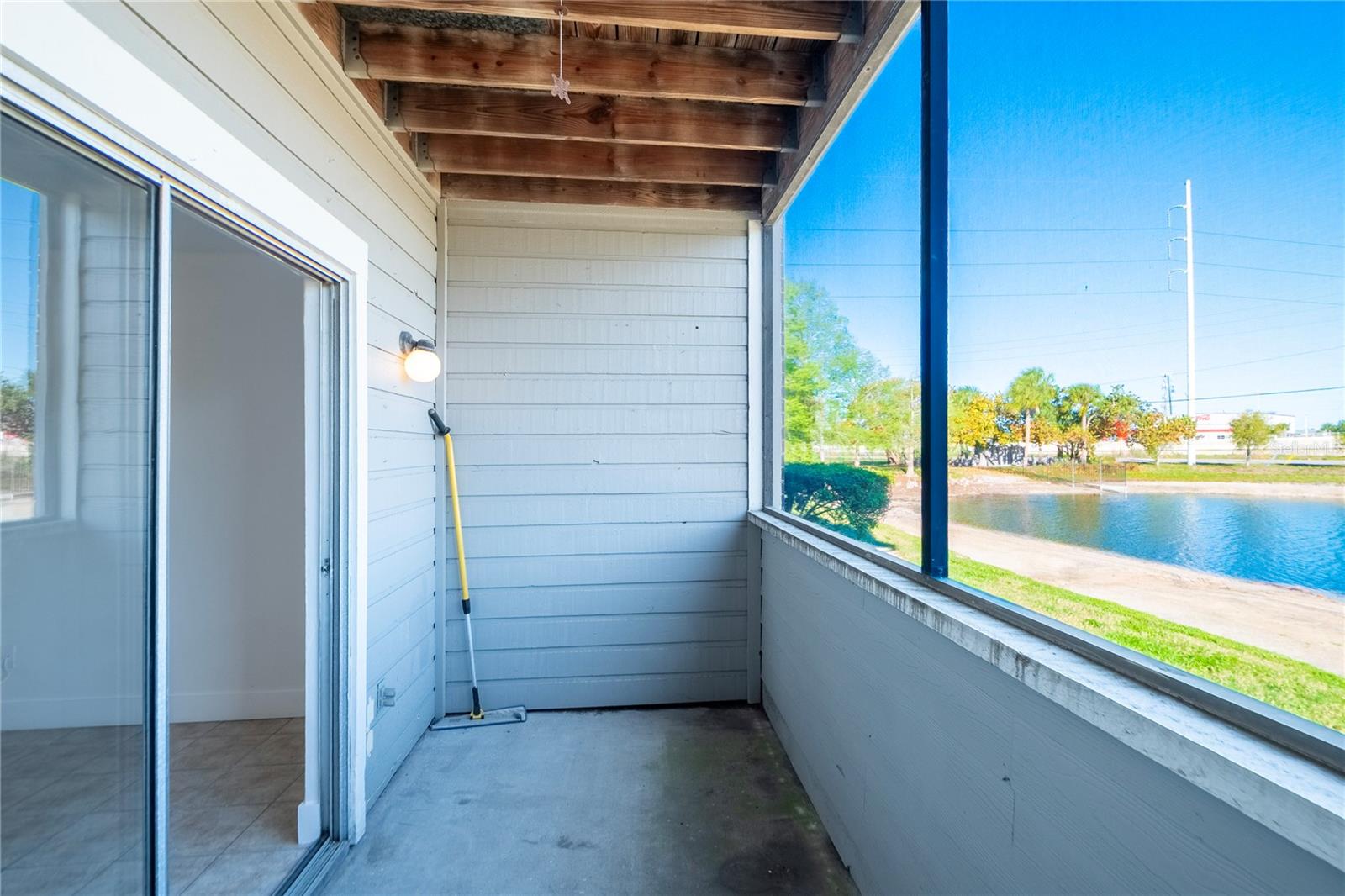 Image 33 of 44 For 1400 Gandy Boulevard N 412