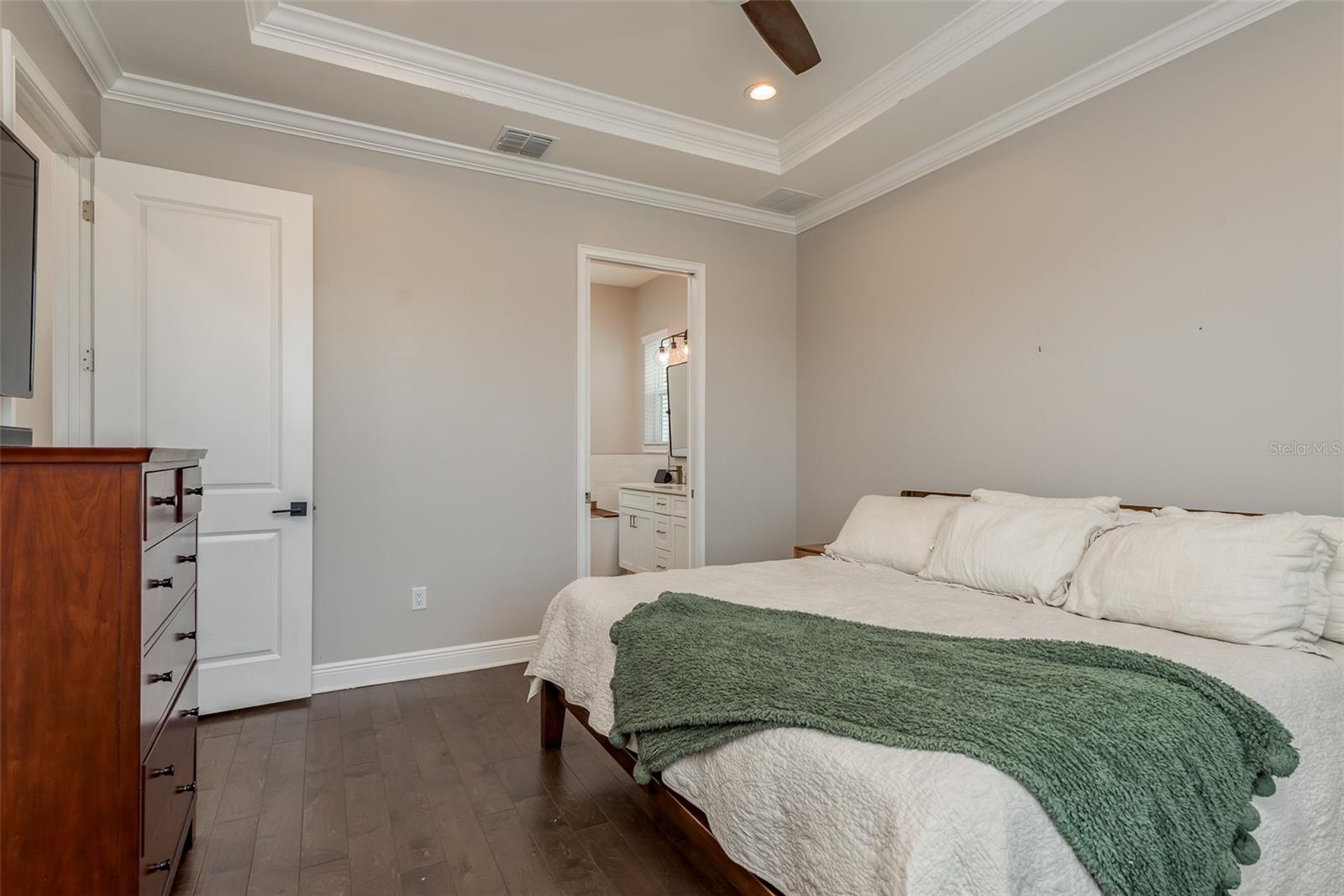 Image 13 of 33 For 3702 Roland Street 2