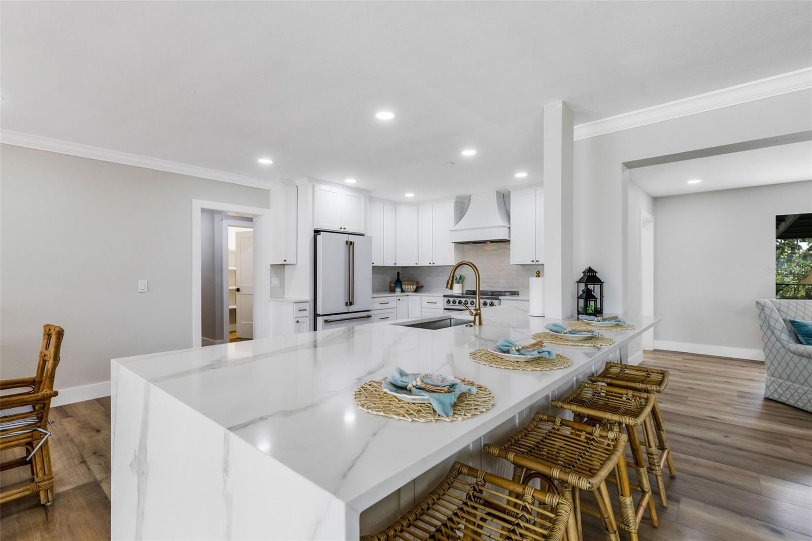 Image 15 of 90 For 441 Bayshore Drive