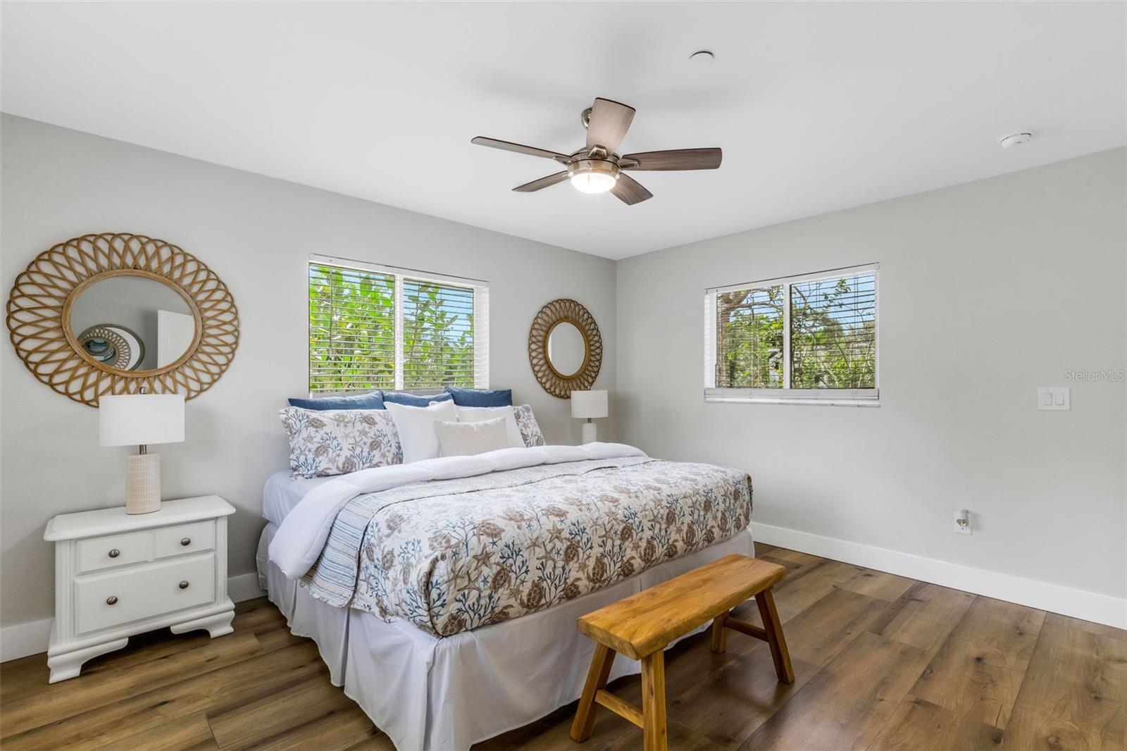 Image 30 of 90 For 441 Bayshore Drive