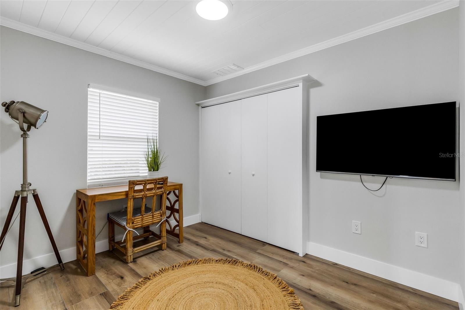 Image 43 of 90 For 441 Bayshore Drive